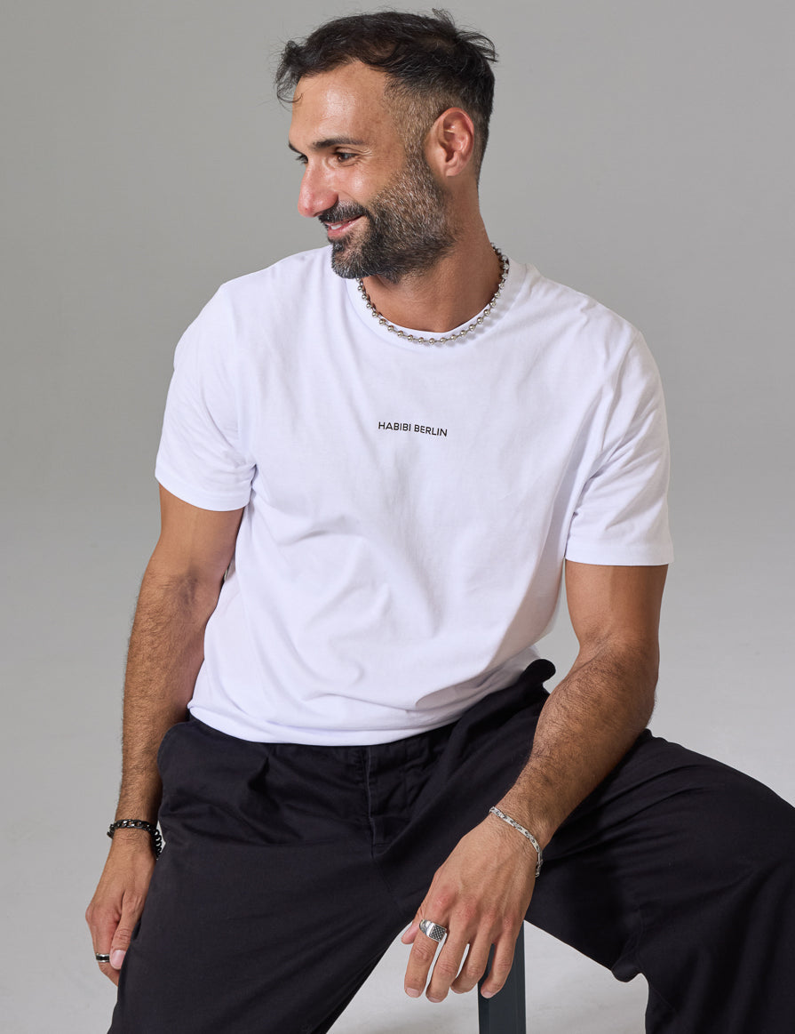 habibi-berlin-tshirt-white-alican_10f542e2-0a2b-4c30-bd72-c1012080b900.jpg