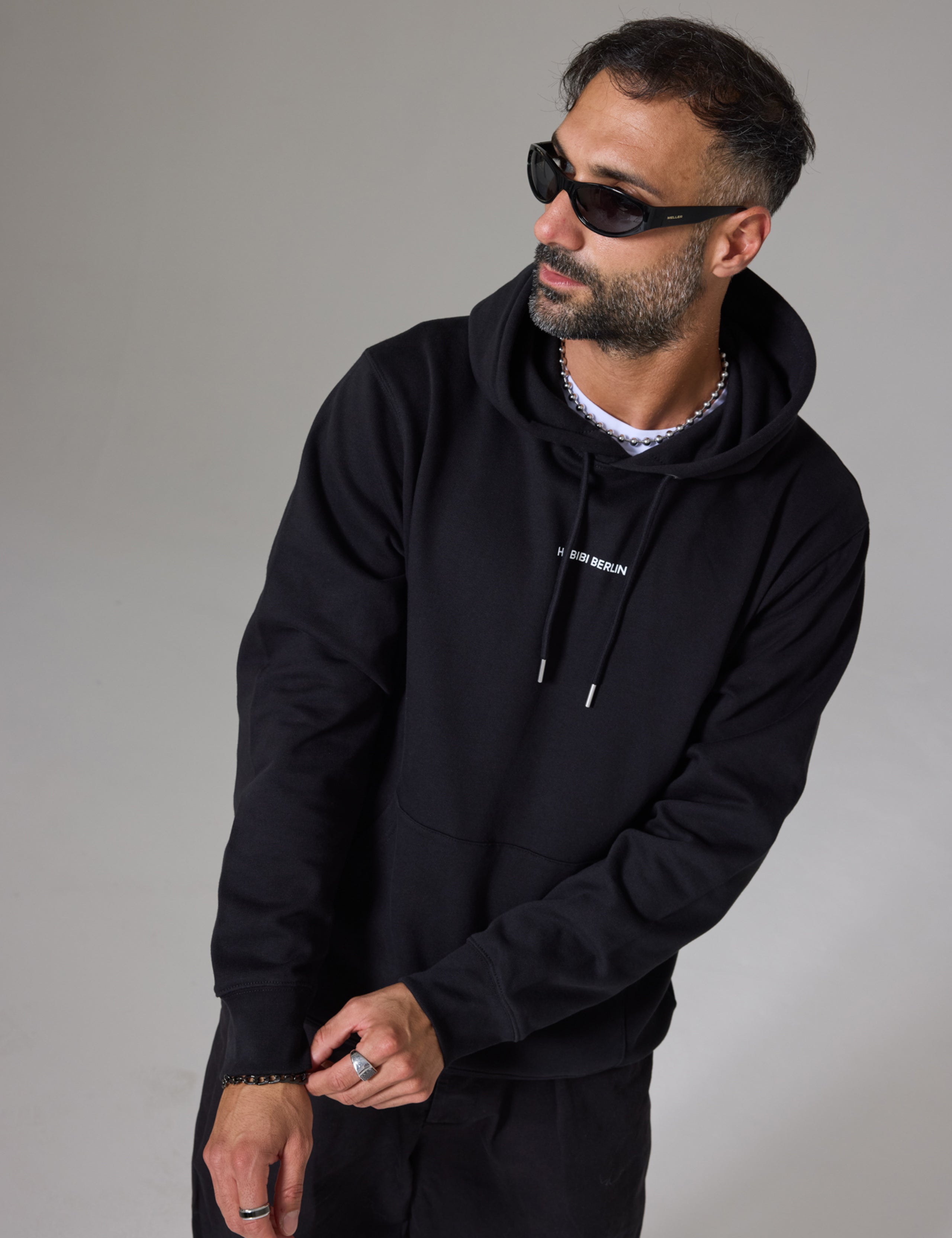 habibiberlin-hoodie-black-alican.jpg