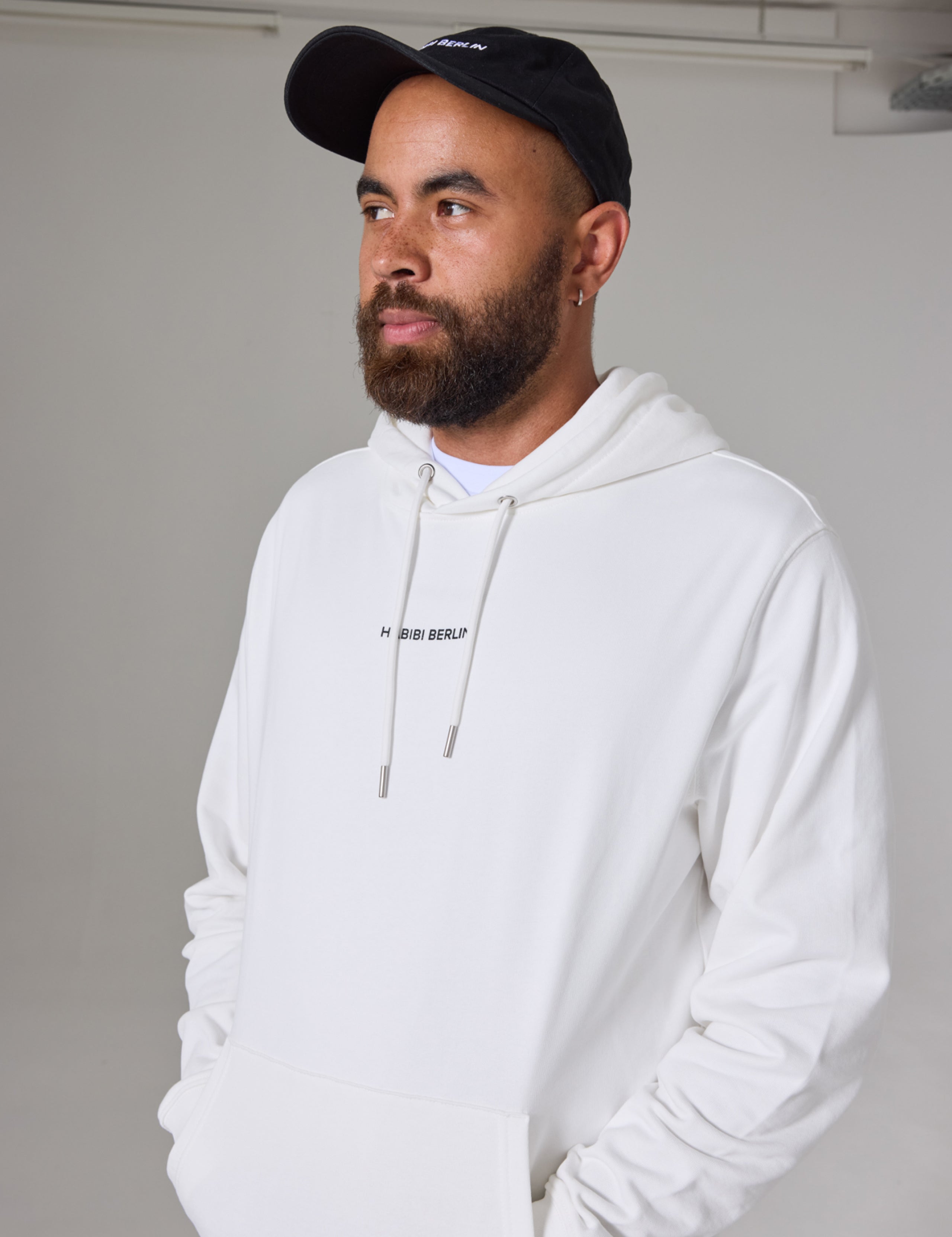 habibiberlin-hoodie-offwhite-pablo.jpg